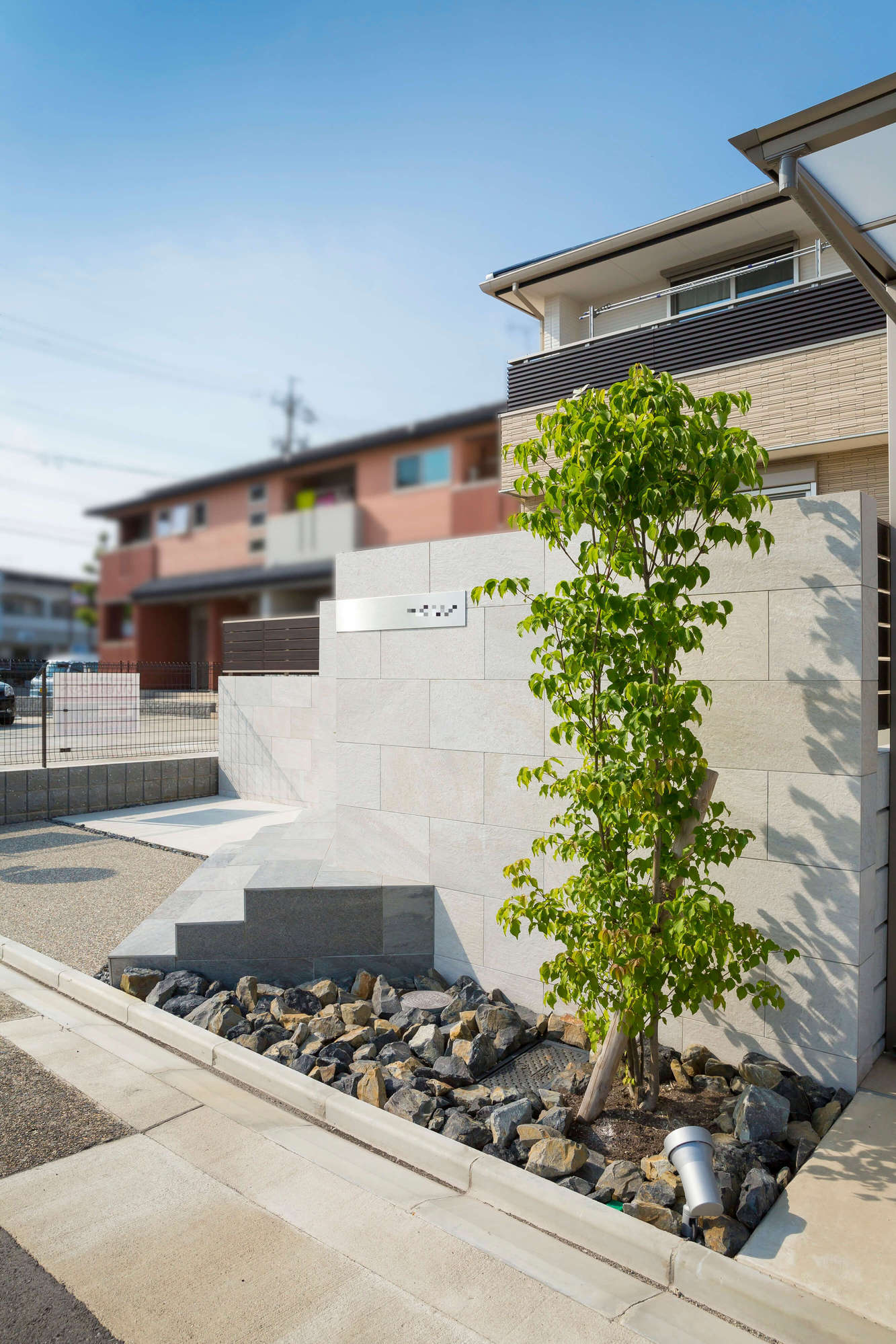 新築外構 施工例 エクステリアデザイン カーポート フェンス ナチュラル おしゃれ 愛知県 名古屋市